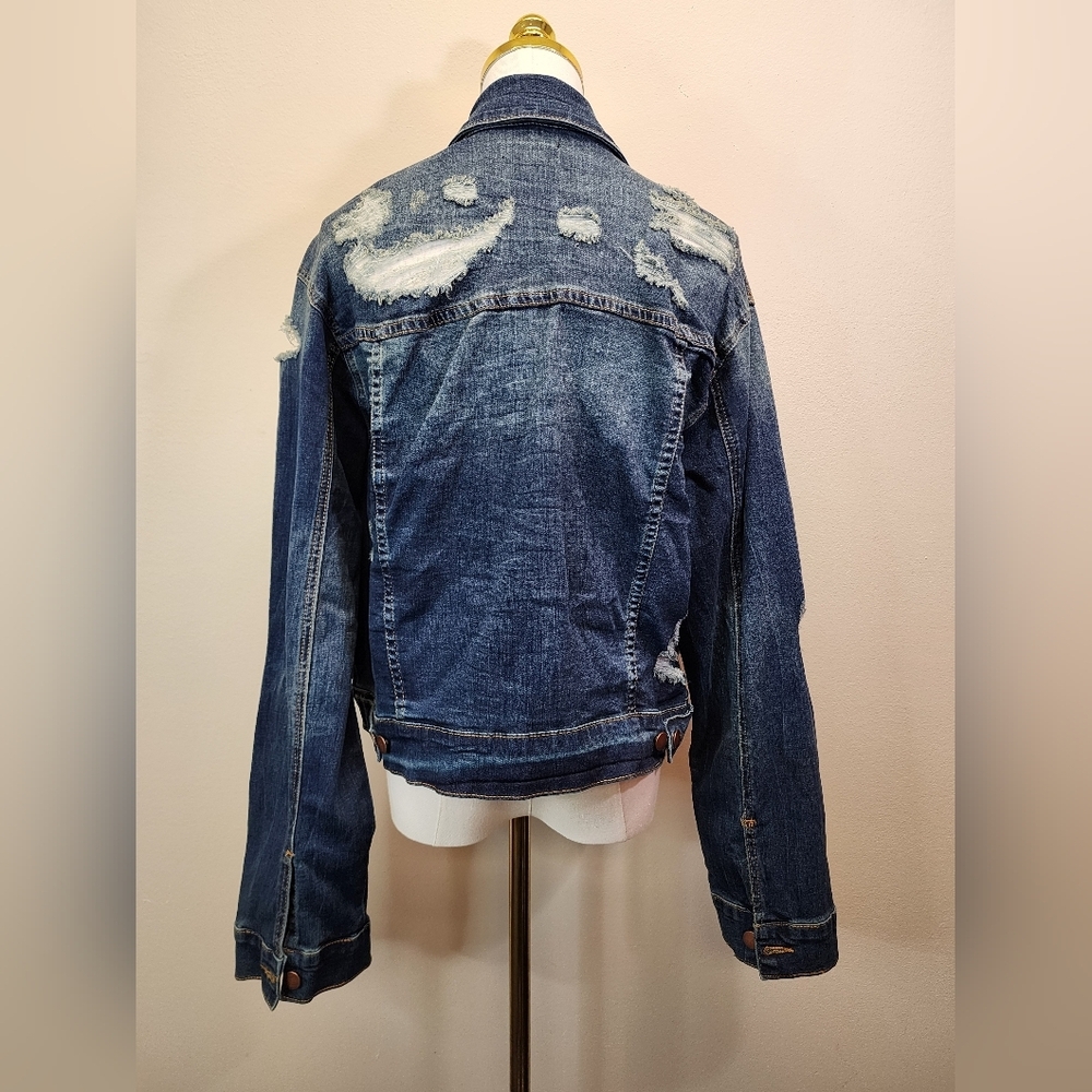 Fashion Nova Distressed Blue Denim Jacket Size 1X Plus Size - Picture 3 of 7